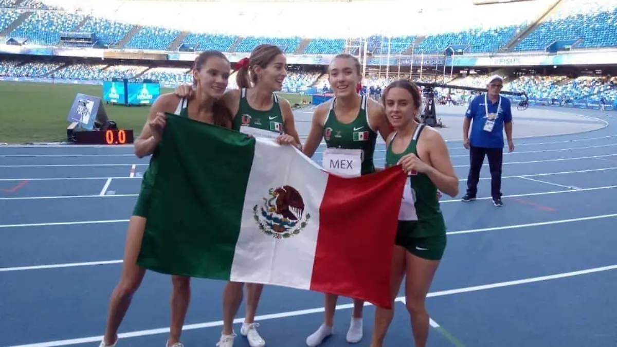 equipo mexicano de relevo tras ganar plata en la UM 2019